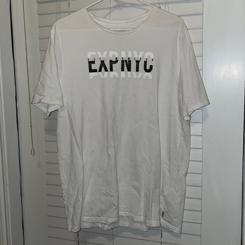 Express Split Design Tee